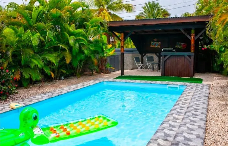 Villa With Relaxing Pool Сен-Франсуа